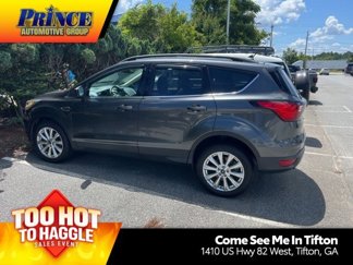 Used 2019 Ford Escape SEL image 1