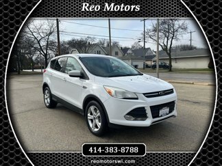 Used 2016 Ford Escape SE w/ SE Cold Weather Package image 1