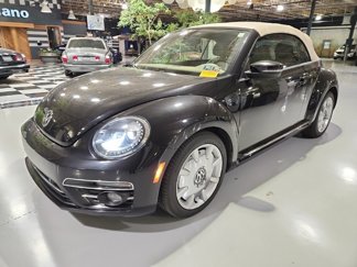 Used 2018 Volkswagen Beetle 2.0T SE image 1