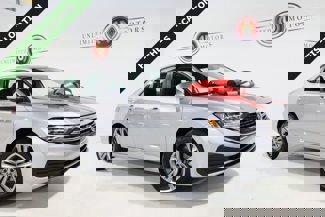 Used 2024 Volkswagen Jetta SE image 1