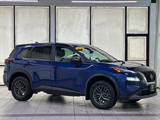 Used 2023 Nissan Rogue S image 1