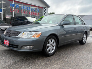 Used 2000 Toyota Avalon XLS image 1