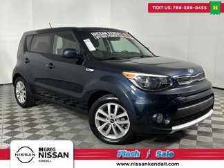 Used 2018 Kia Soul + image 1