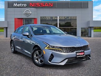 Used 2022 Kia K5 LXS image 1