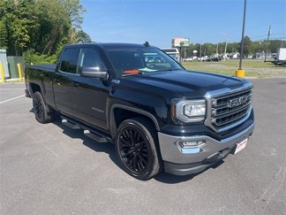 Used 2018 GMC Sierra 1500 SLE w/ SLE Value Package image 1