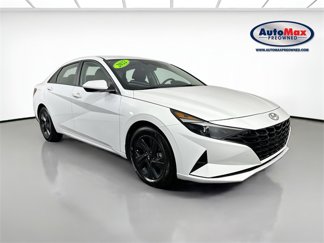 Used 2022 Hyundai Elantra Blue image 1