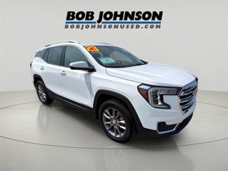 Used 2023 GMC Terrain SLT w/ LPO, Floor Liner Package image 1