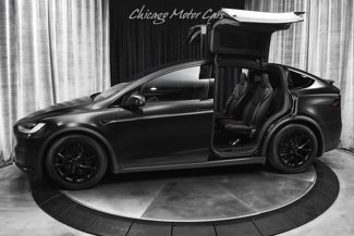 Used 2022 Tesla Model X Plaid image 1