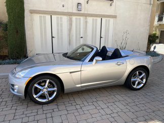 Used 2008 Saturn Sky image 1