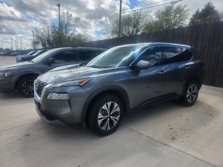 Used 2021 Nissan Rogue SV image 1