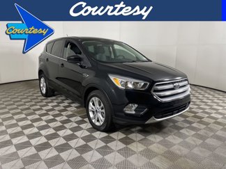 Used 2017 Ford Escape SE image 1