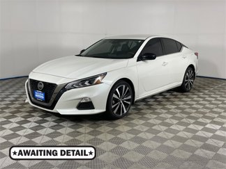 Used 2022 Nissan Altima 2.5 SR image 1