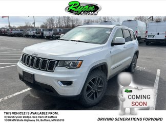 Used 2020 Jeep Grand Cherokee Laredo w/ Quick Order Package 2BN North image 1