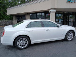 Used 2013 Chrysler 300 AWD w/ Driver Convenience Group image 1