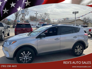 Used 2017 Toyota RAV4 LE image 1