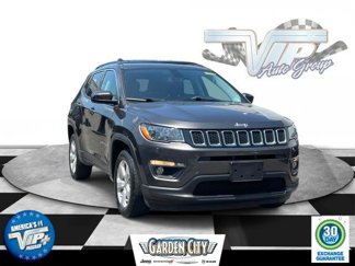 Used 2018 Jeep Compass Latitude w/ Cold Weather Group image 1