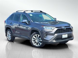 Used 2021 Toyota RAV4 XLE Premium image 1