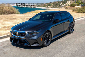 Used 2025 BMW M5 Touring image 1