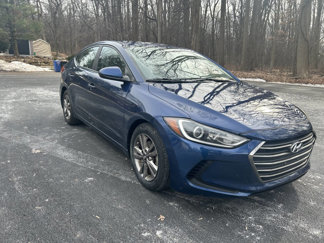 Used 2017 Hyundai Elantra SE image 1