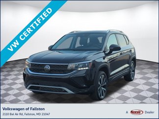 Used 2024 Volkswagen Taos SE image 1