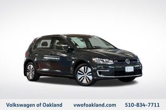 Used 2017 Volkswagen e-Golf SE w/ DC Fast Charging Package image 1