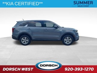 Used 2021 Kia Sorento LX image 1