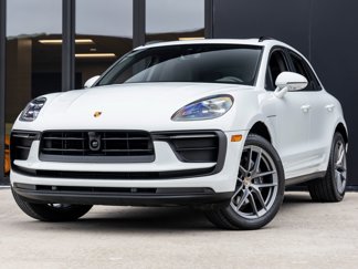 Certified 2025 Porsche Macan image 1