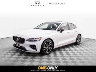 Used 2024 Volvo S60 B5 Plus image 1