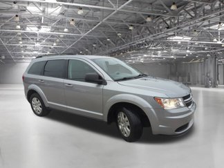 Used 2020 Dodge Journey SE w/ SE Popular Equipment Group image 1