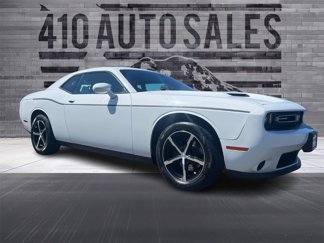 Used 2015 Dodge Challenger SXT w/ Driver Convenience Group image 1