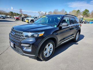 Used 2022 Ford Explorer XLT image 1
