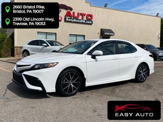 Used 2021 Toyota Camry SE image 1