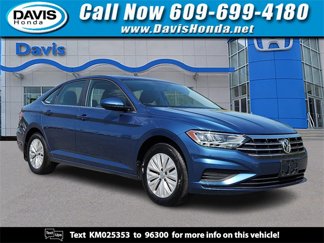 Used 2019 Volkswagen Jetta S image 1
