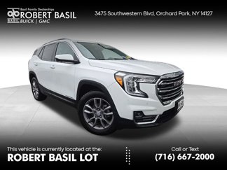 Used 2022 GMC Terrain SLT w/ Tech Package image 1