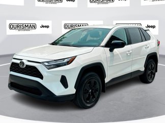 Used 2024 Toyota RAV4 LE image 1