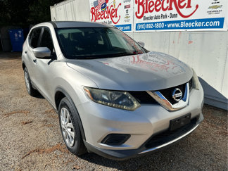 Used 2015 Nissan Rogue S image 1