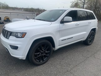 Used 2019 Jeep Grand Cherokee Altitude image 1