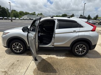 Used 2020 Mitsubishi Eclipse Cross ES image 1