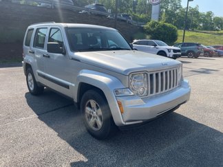 Used 2012 Jeep Liberty Sport image 1