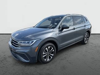 Used 2024 Volkswagen Tiguan S image 1