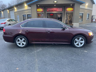 Used 2013 Volkswagen Passat 2.5 SE image 1