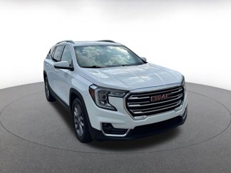Used 2023 GMC Terrain SLT image 1