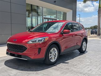 Used 2020 Ford Escape SE image 1