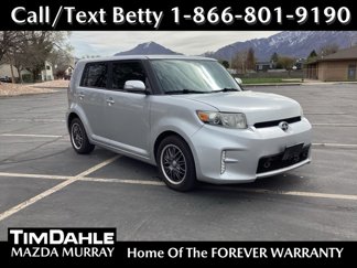 Used 2015 Scion xB image 1