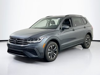 Used 2022 Volkswagen Tiguan S image 1
