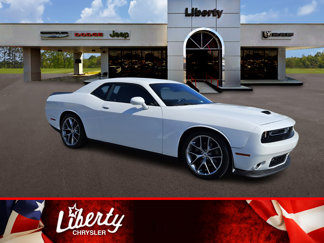 Used 2023 Dodge Challenger GT image 1