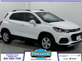Used 2020 Chevrolet Trax LT w/ LT Convenience Package image 1