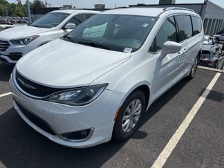 Used 2019 Chrysler Pacifica Touring-L image 1