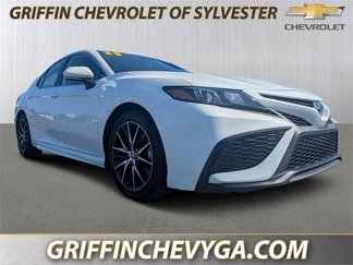 Used 2023 Toyota Camry SE image 1
