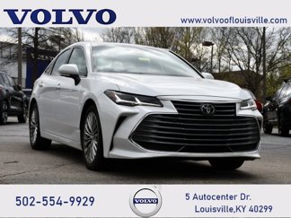 Used 2019 Toyota Avalon Limited image 1